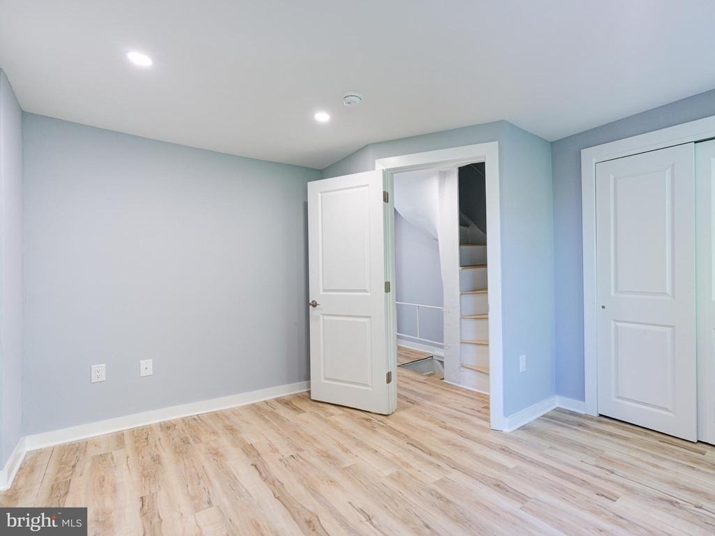 704 Miller Street - Photo 8