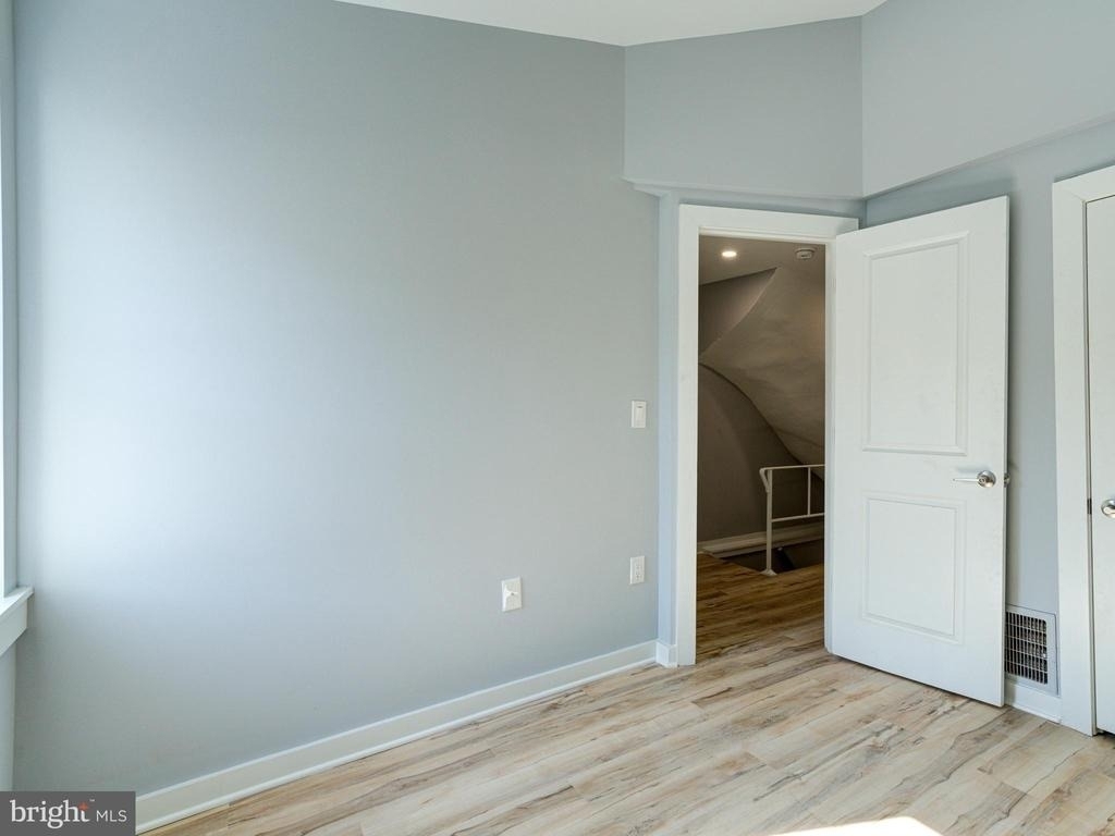 704 Miller Street - Photo 13