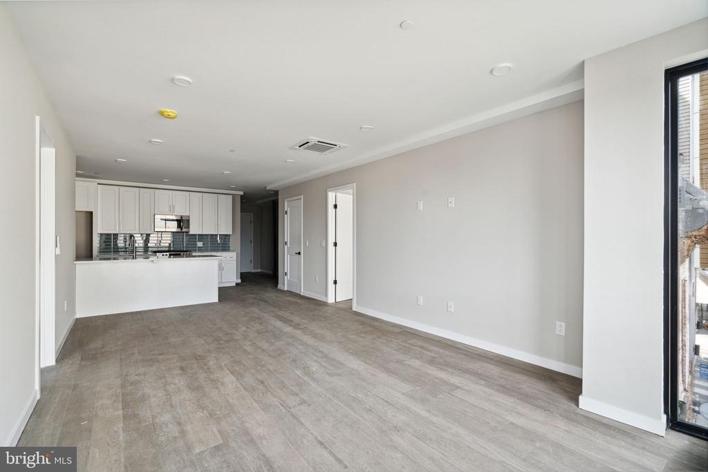 1648-50 Ridge Avenue - Photo 8