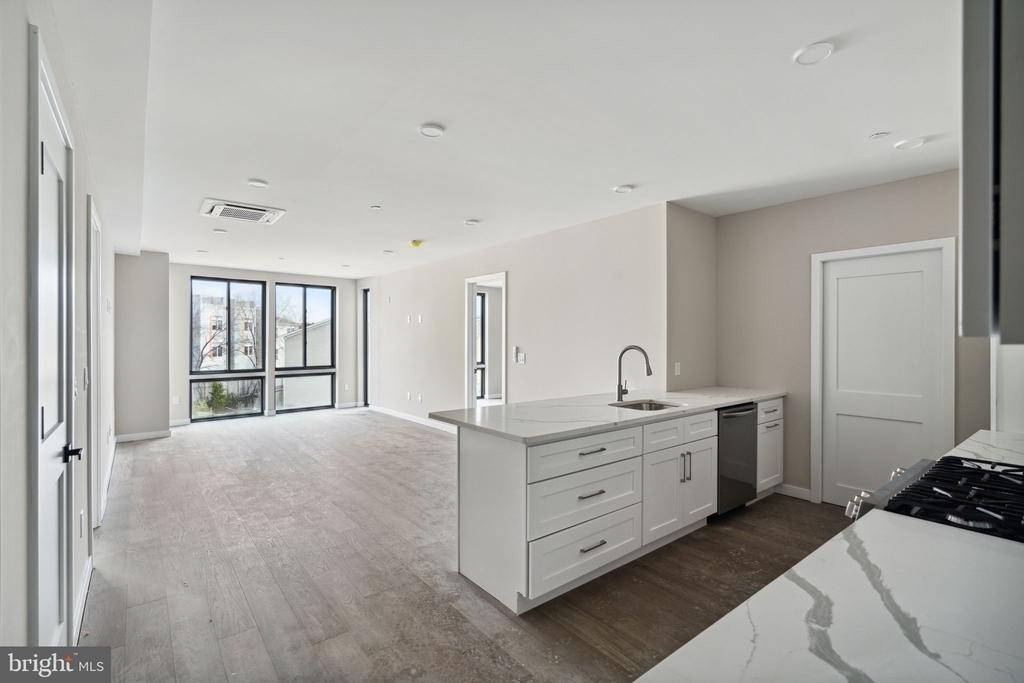 1648-50 Ridge Avenue - Photo 4