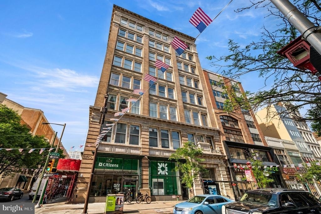 1027 Arch Street - Photo 0