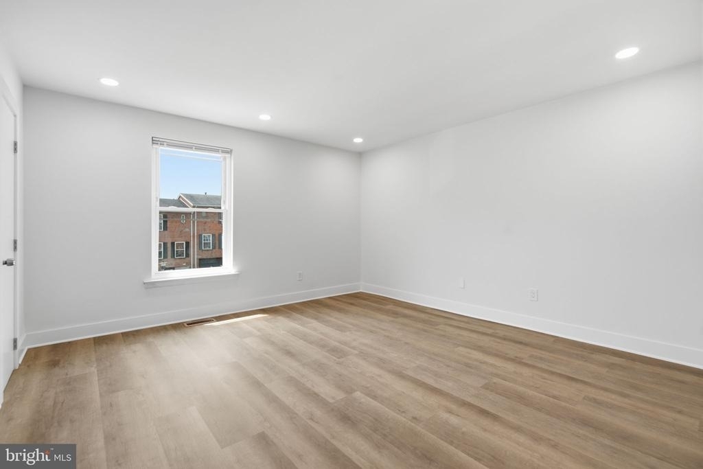223 Parkdale Road - Photo 9