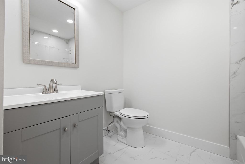 1006 York Road - Photo 18
