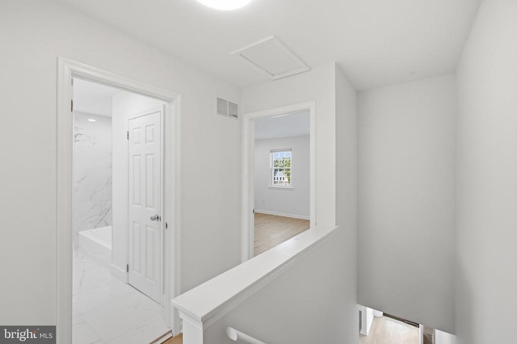 1006 York Road - Photo 13