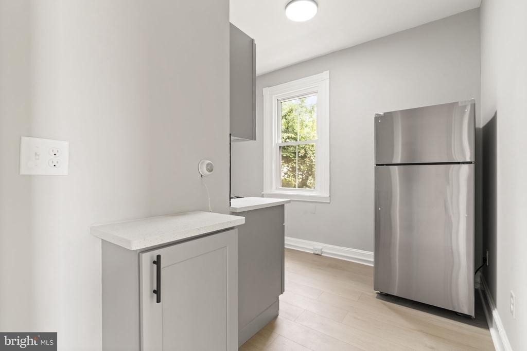 216 Collingdale Avenue - Photo 4