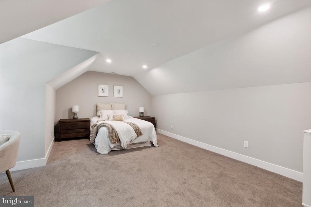 1110 W Valley Road - Photo 45