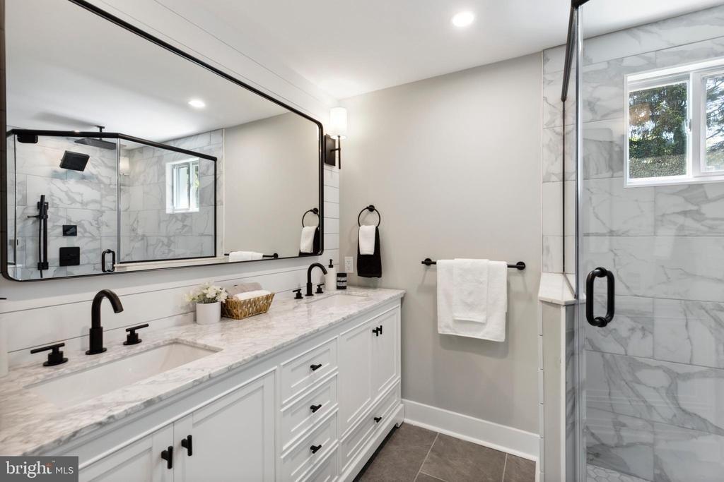 1110 W Valley Road - Photo 41