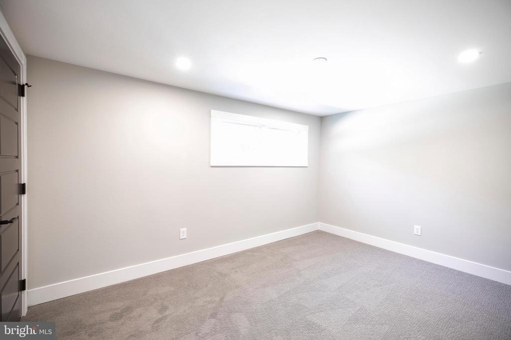 1110 W Valley Road - Photo 68