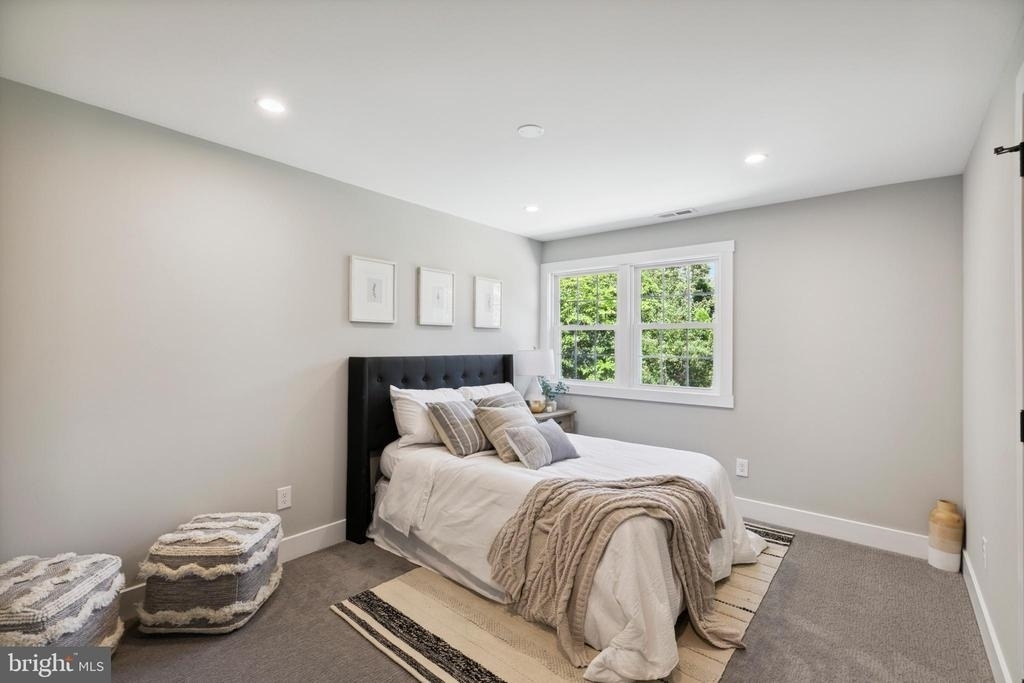 1110 W Valley Road - Photo 54