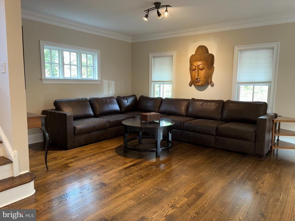 11 Chestnut - Photo 6