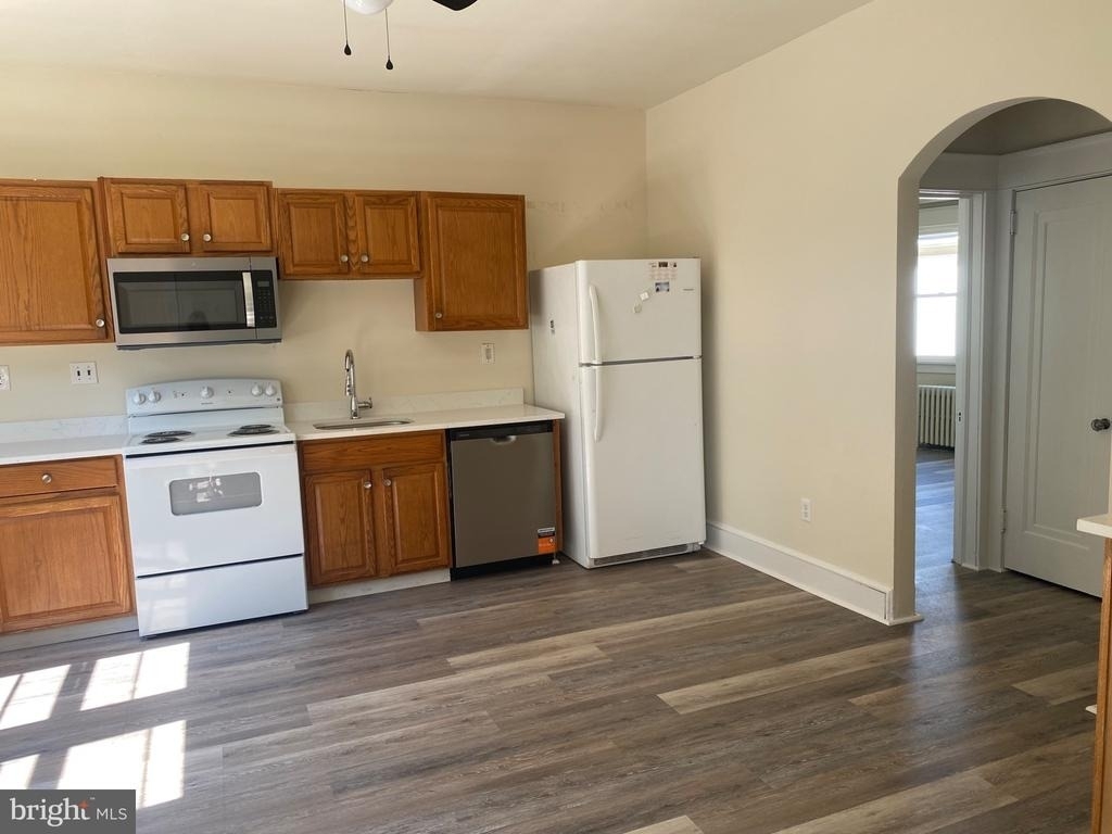 1503 S Black Horse Pike - Photo 3