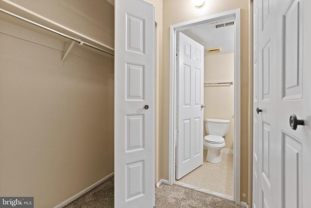 211 James Court - Photo 12