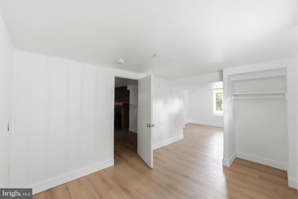 7005 Halleck Street - Photo 22