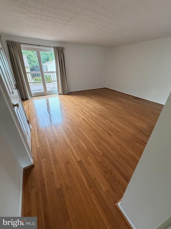 15765 Haynes Rd - Photo 5