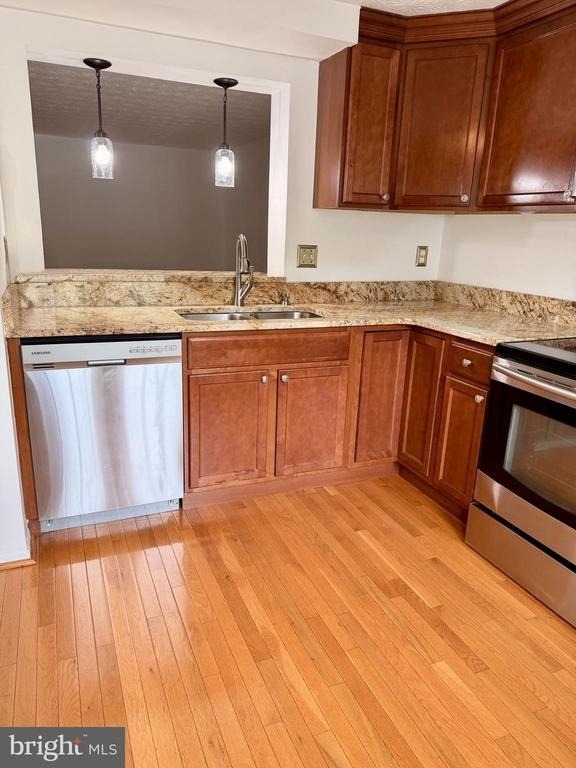 15765 Haynes Rd - Photo 3