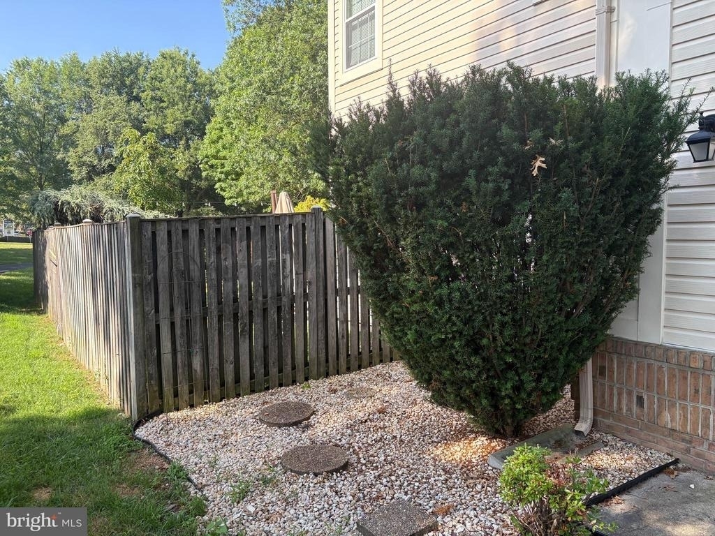 16131 Parklawn Place - Photo 33