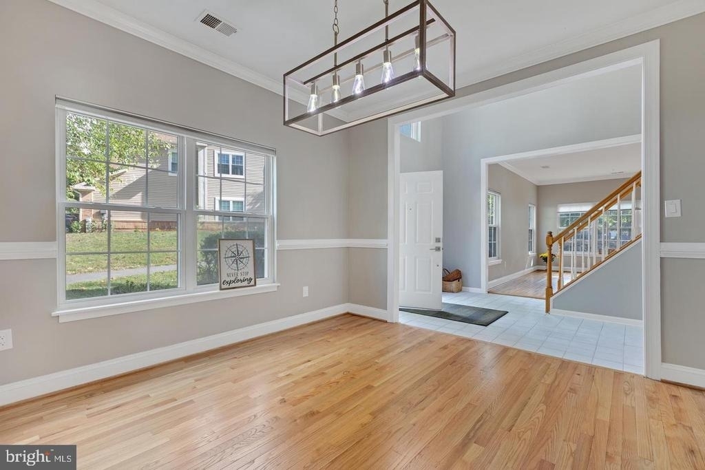 16131 Parklawn Place - Photo 6