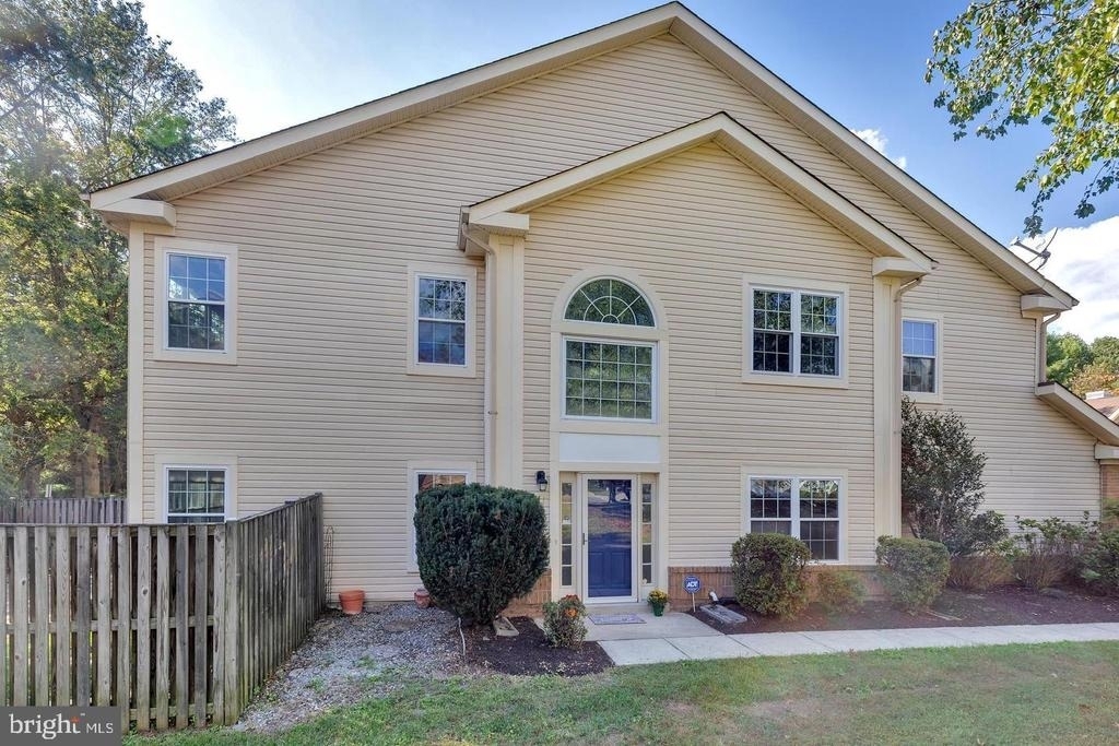16131 Parklawn Place - Photo 0