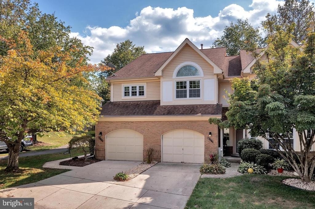 16131 Parklawn Place - Photo 1