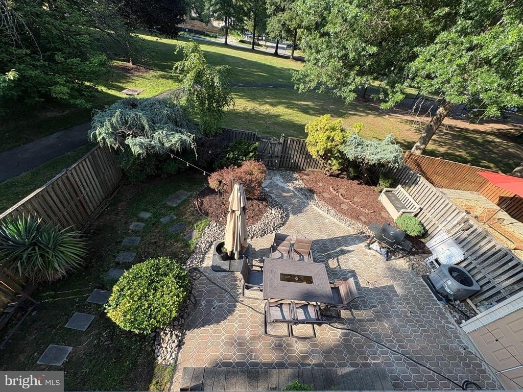 16131 Parklawn Place - Photo 35