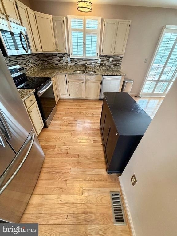 5053 Colburn Terrace - Photo 6