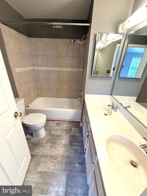 5053 Colburn Terrace - Photo 14