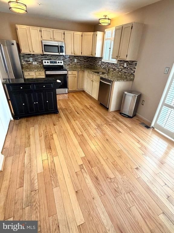 5053 Colburn Terrace - Photo 3
