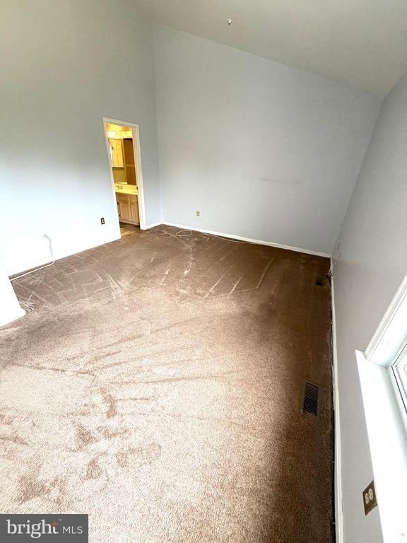 5053 Colburn Terrace - Photo 11