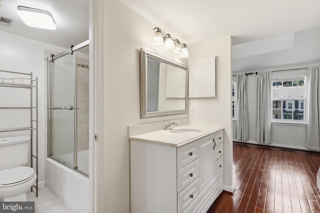 9504 Dunbrook Court - Photo 12