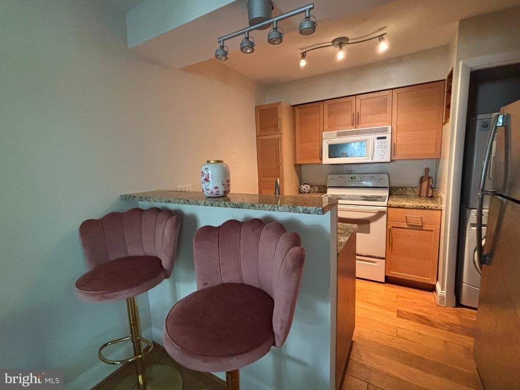 9966 Hellingly Place - Photo 9