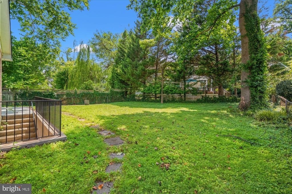 7504 Radnor Road - Photo 34