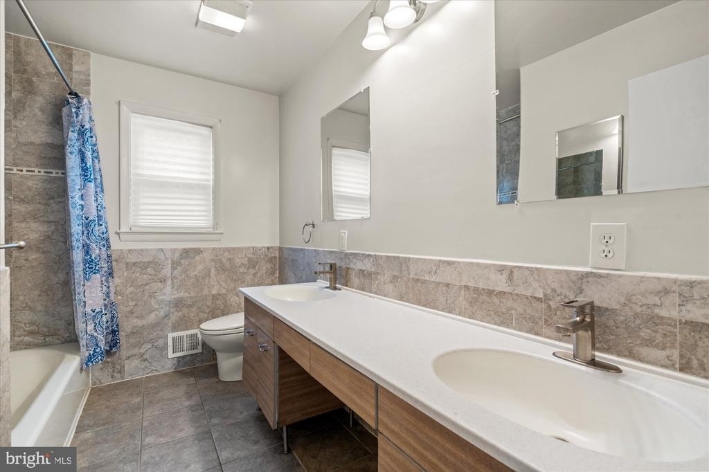 7504 Radnor Road - Photo 21