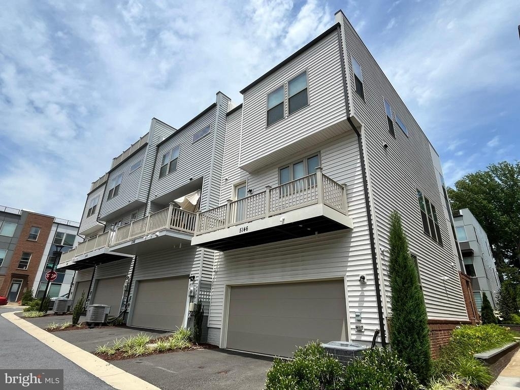 5146 Longstone Way - Photo 3