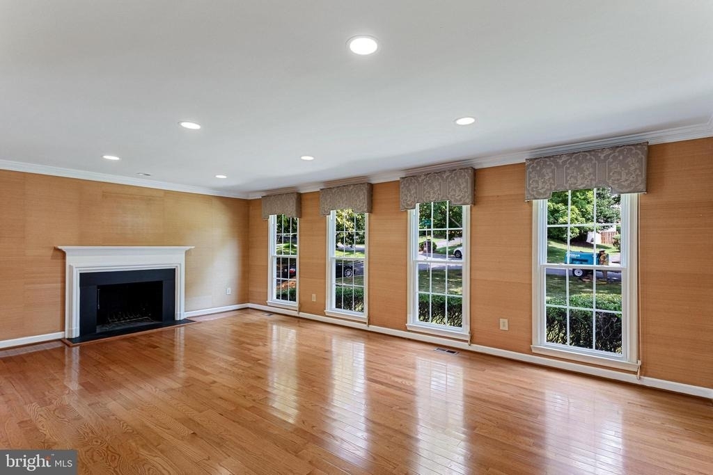 7416 Royal Dominion Drive - Photo 11