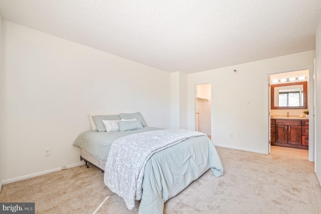 7401 Westlake Terrace - Photo 25