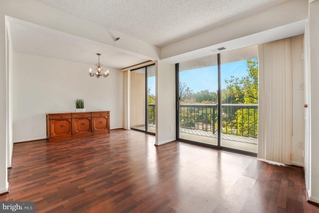 7401 Westlake Terrace - Photo 8