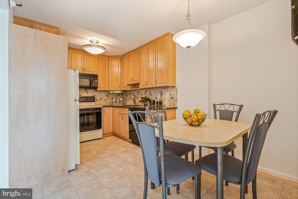 7401 Westlake Terrace - Photo 12