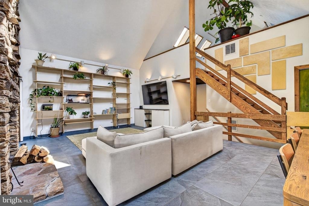 6192 Llanfair Drive - Photo 9