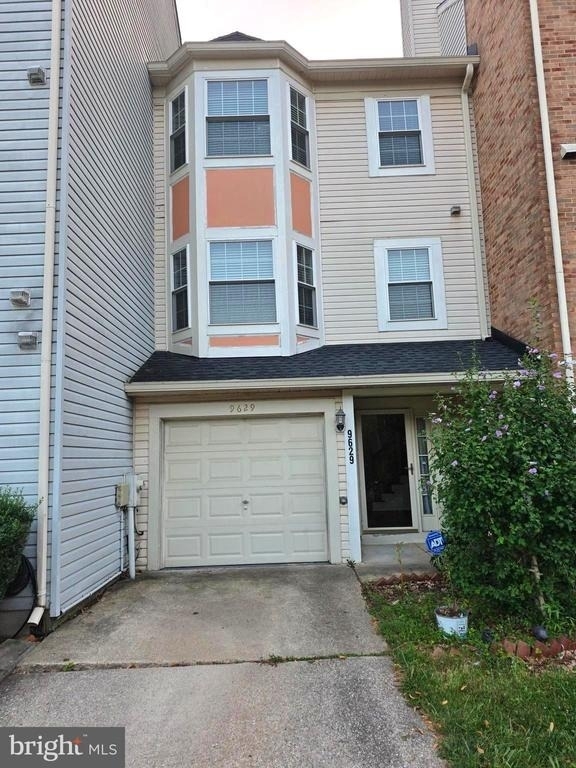 9629 Hadleigh Court - Photo 1