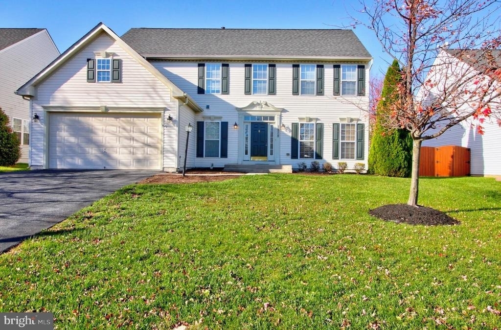 1828 Weybridge Road - Photo 0
