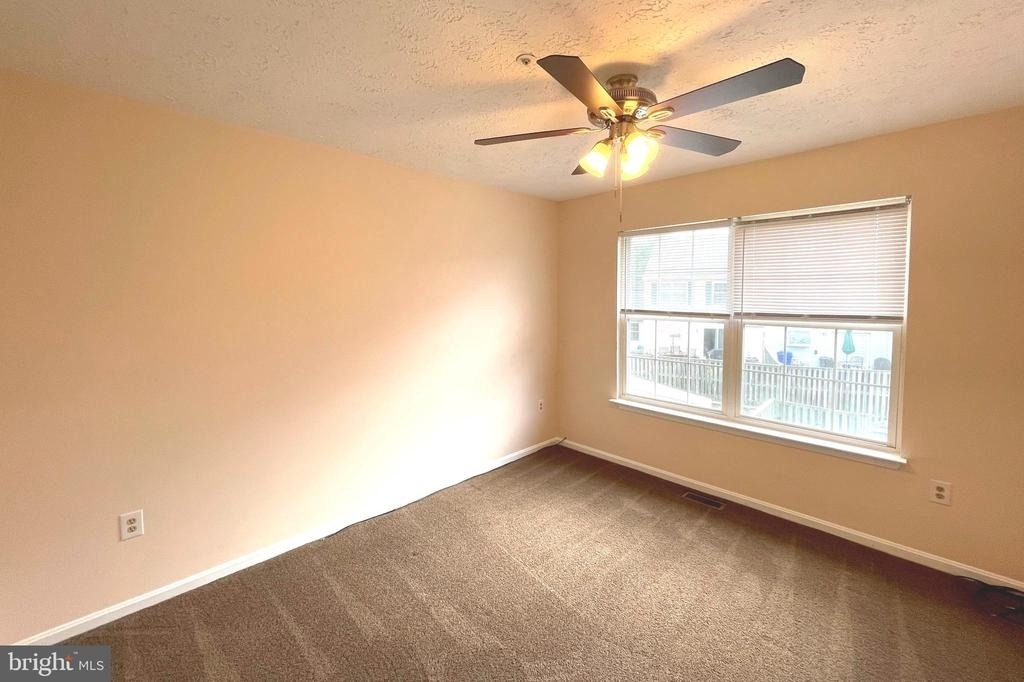 5213 Grunion Place - Photo 14