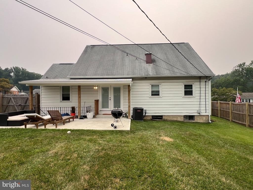 6017 Black Friars Circle - Photo 7