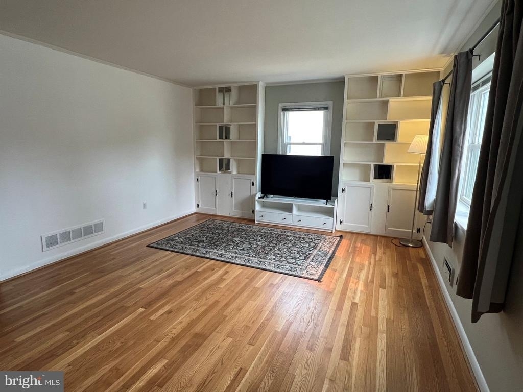 6017 Black Friars Circle - Photo 1
