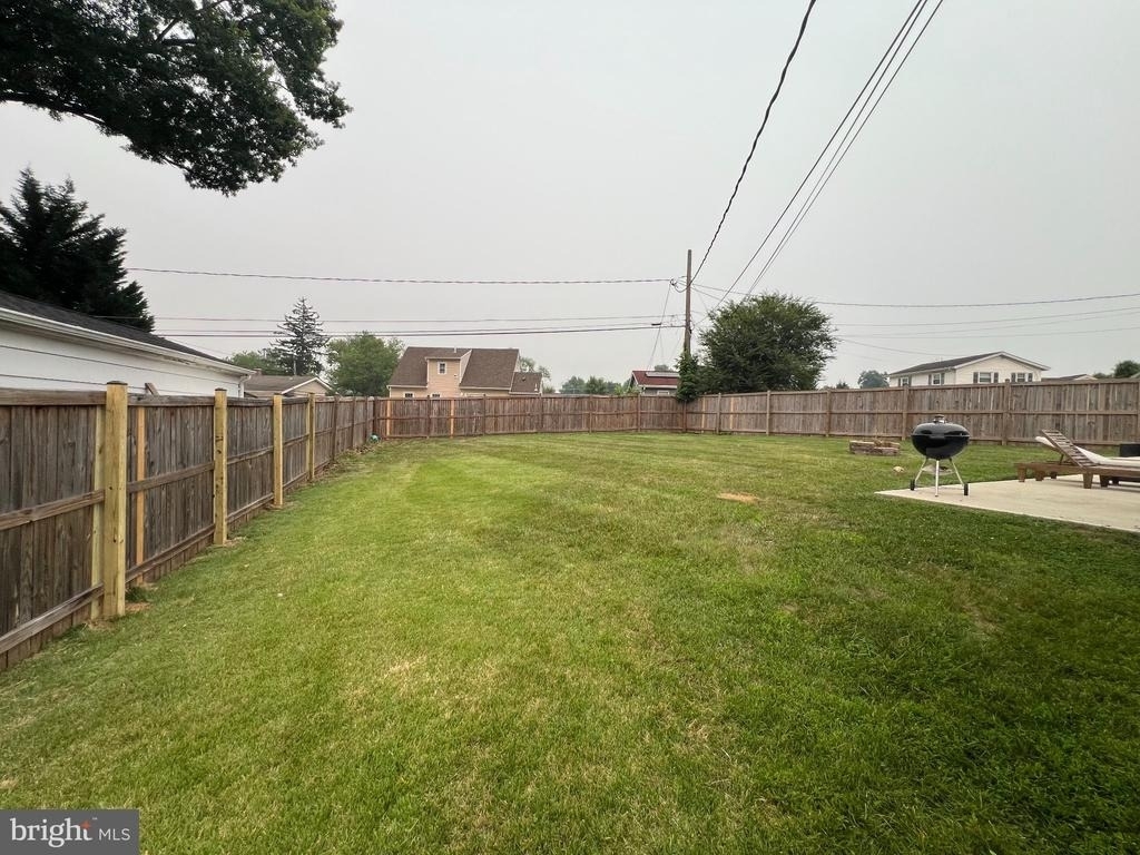 6017 Black Friars Circle - Photo 17