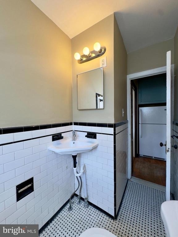 6201 Frederick Road - Photo 10