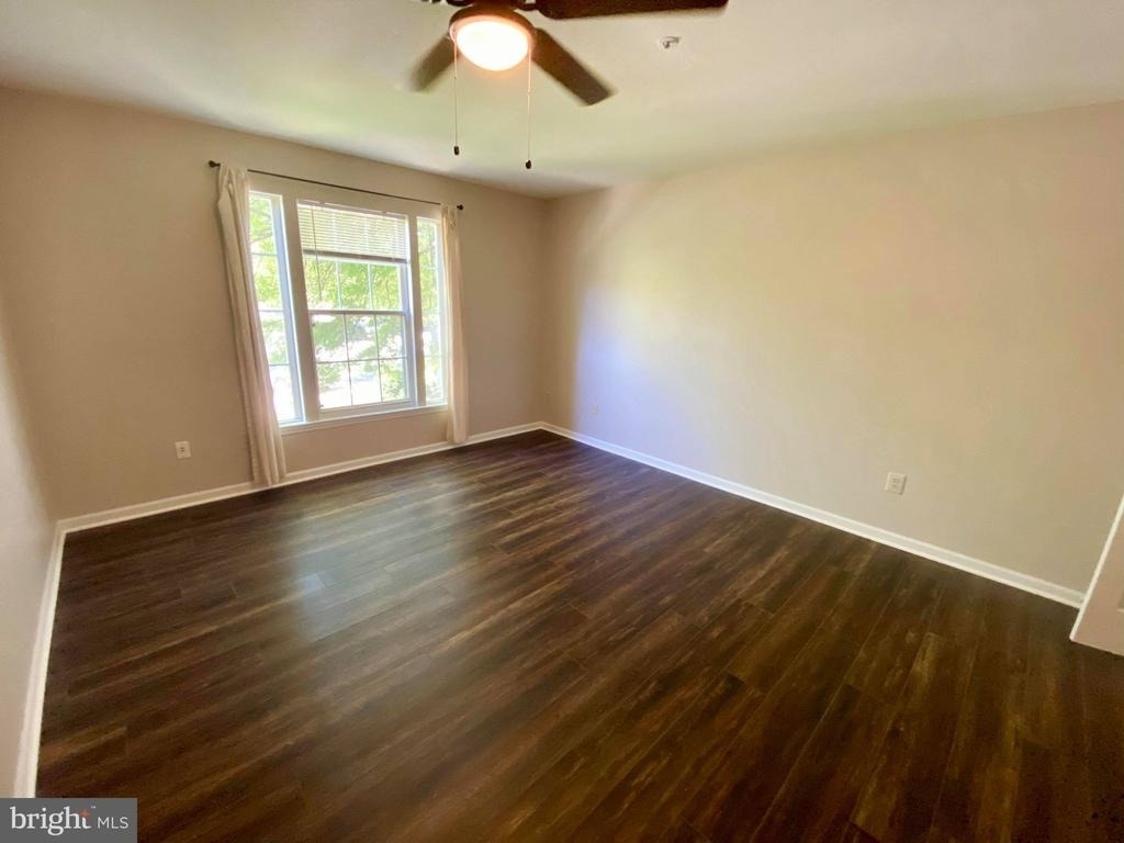 9105 Lincolnshire Court - Photo 1