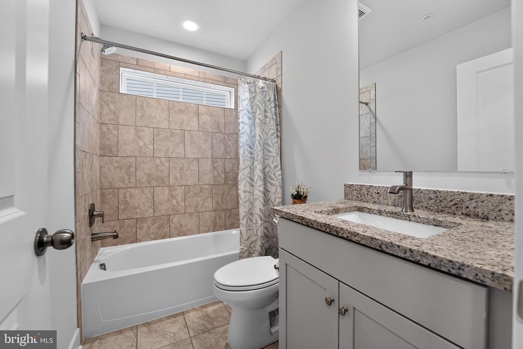 1808 Parham Way - Photo 24