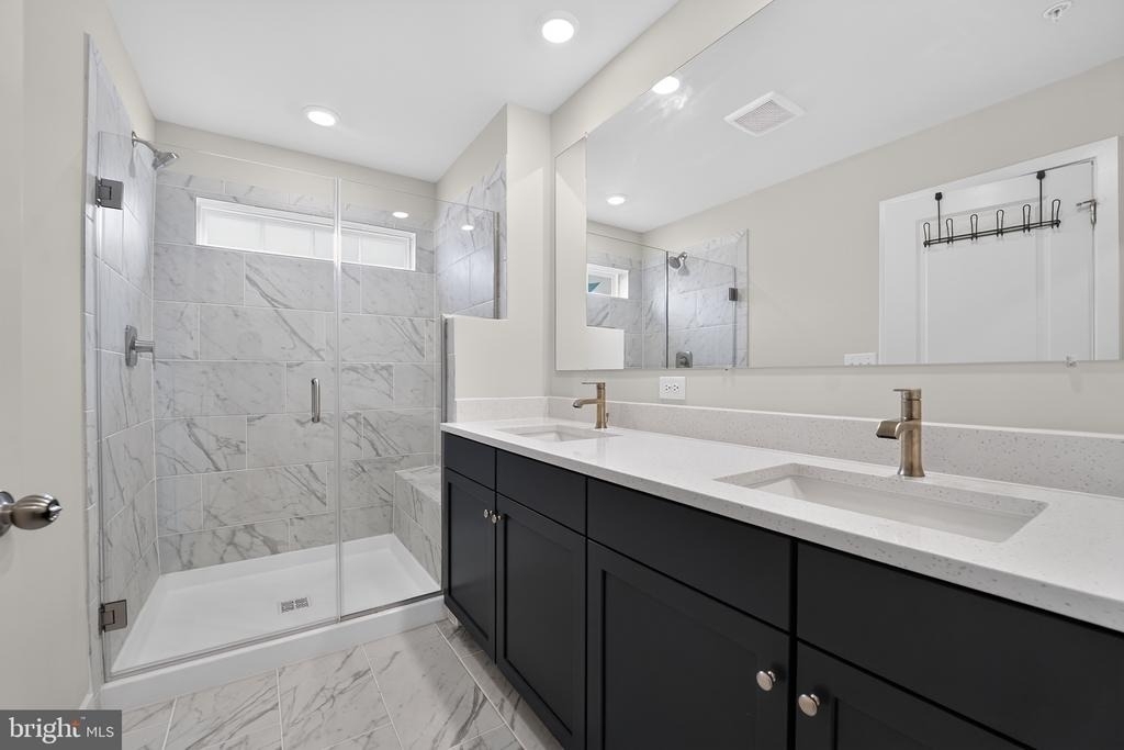 1808 Parham Way - Photo 19