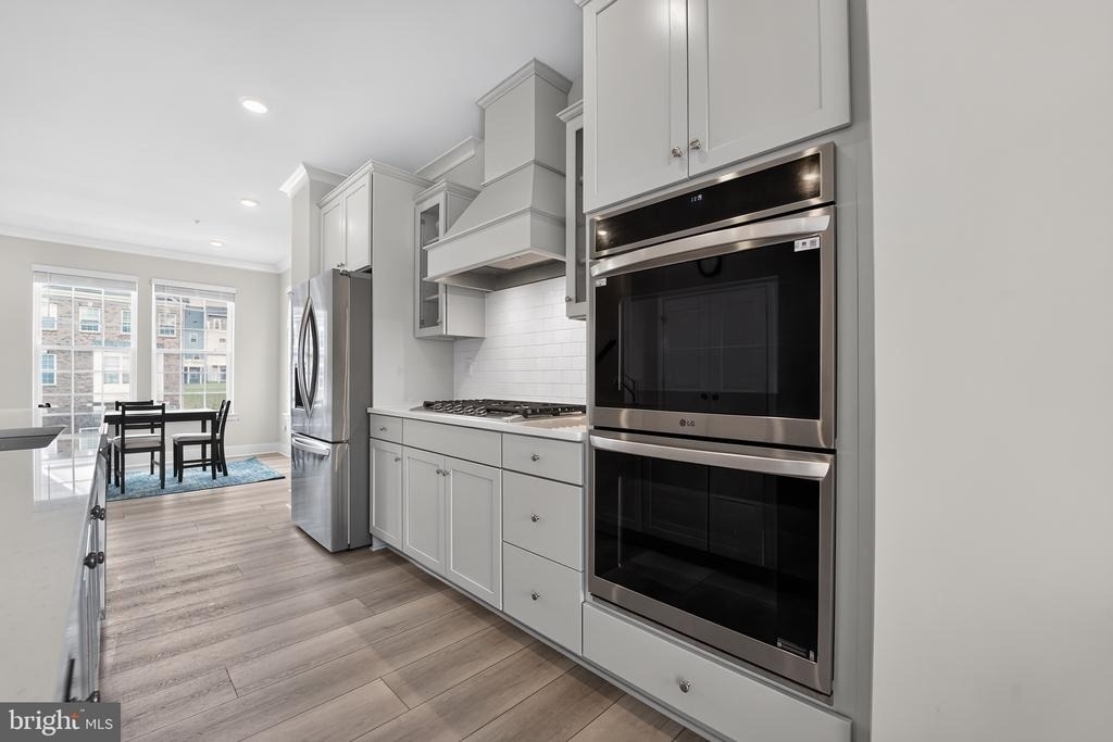 1808 Parham Way - Photo 10