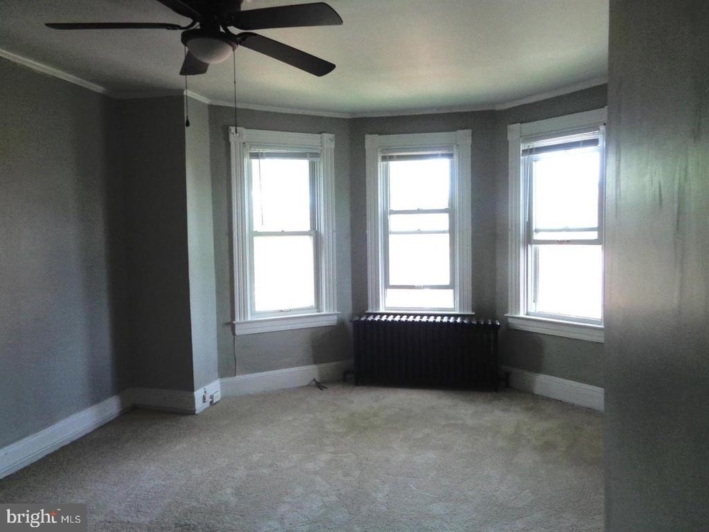 2908 Grindon Avenue - Photo 2